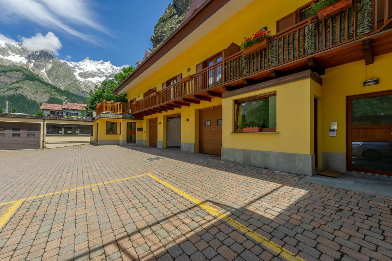Casa Jasmine - Cir Vda Courmayeur 0154 Exterior photo